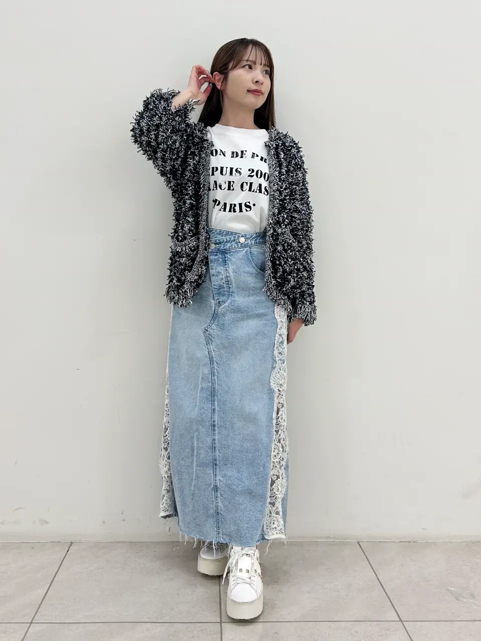  Miu Akamatsu コーディネート画像