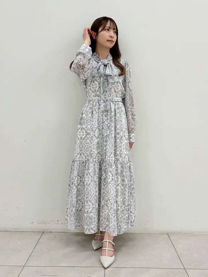 GRACE CONTINENTAL Miu Akamatsu コーディネート画像