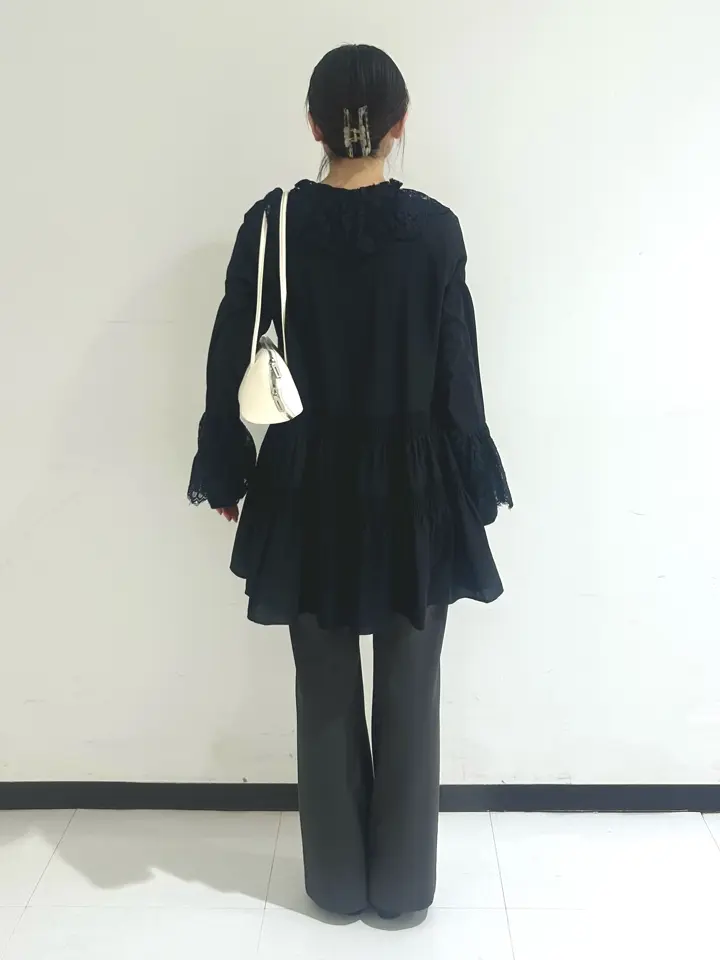 GRACE CONTINENTAL 狩野　珠季 コーディネート画像