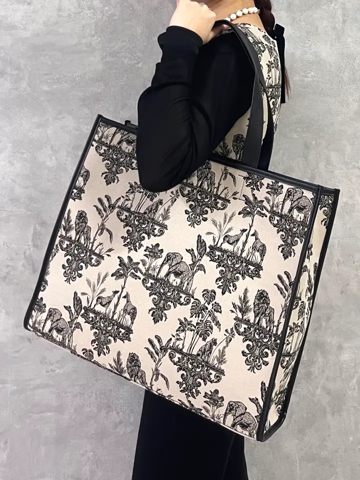 GRACE CONTINENTAL NORIA コーディネート画像