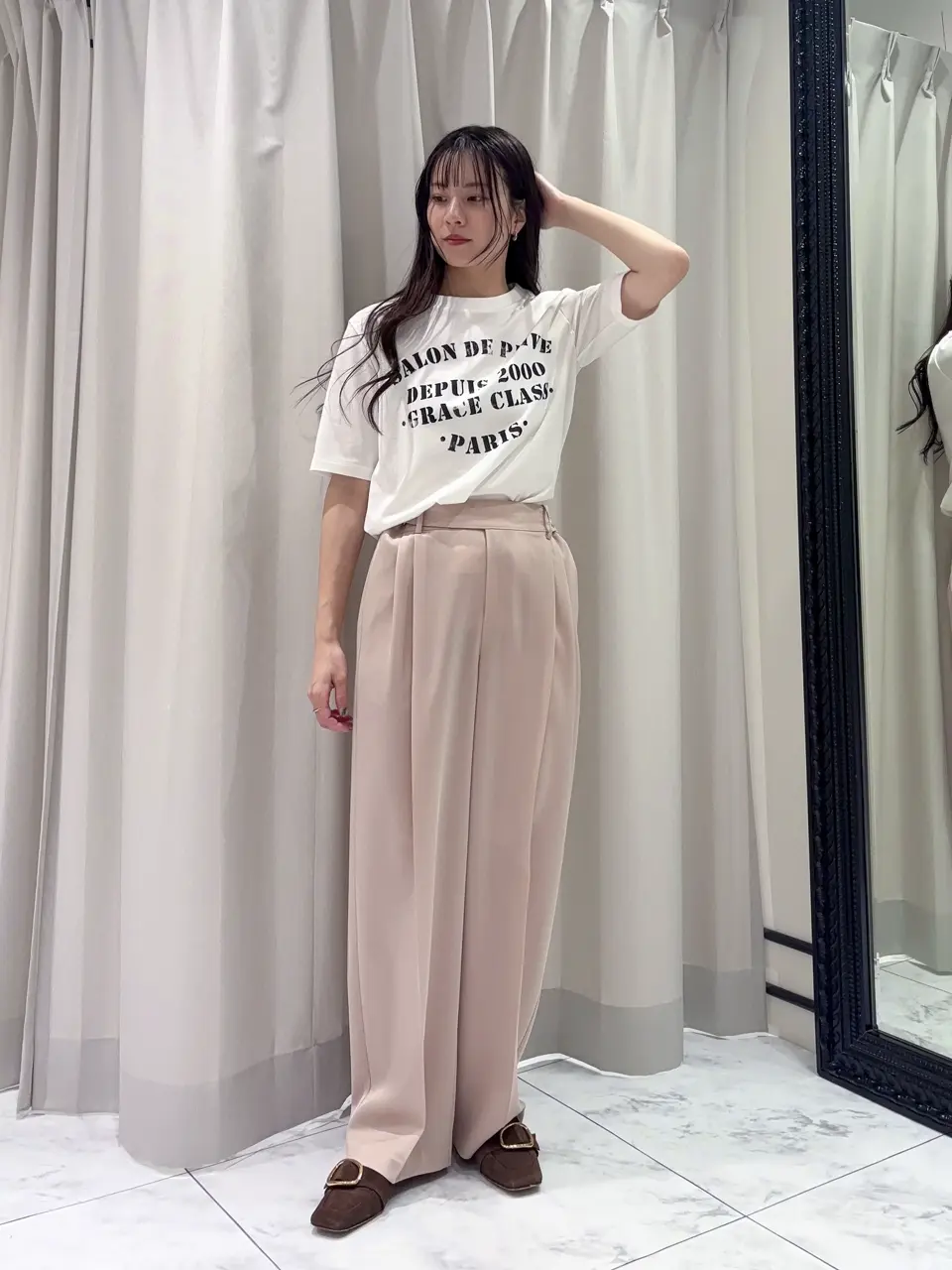 GRACE CONTINENTAL Hikaru Okada コーディネート画像