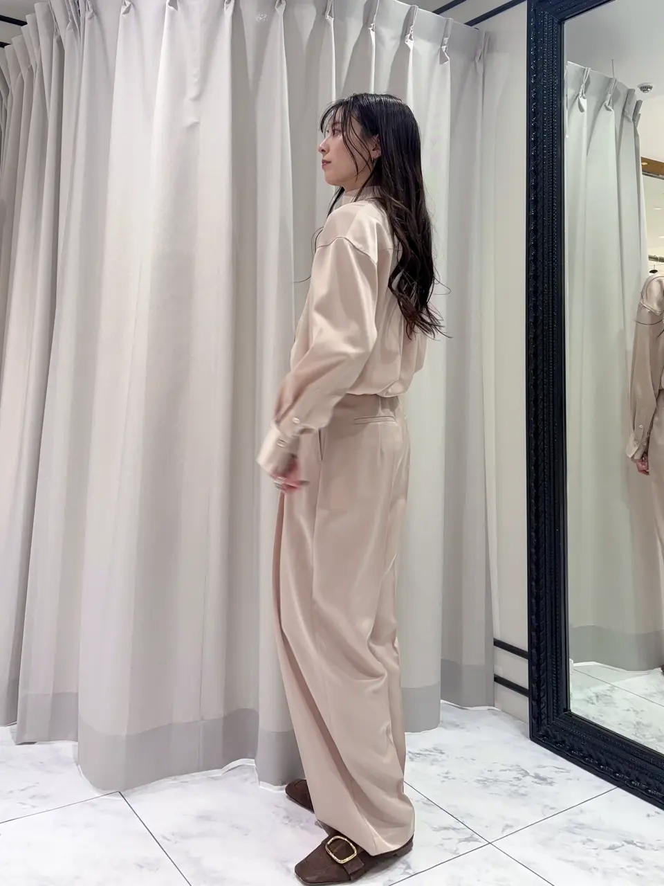 GRACE CONTINENTAL Hikaru Okada コーディネート画像