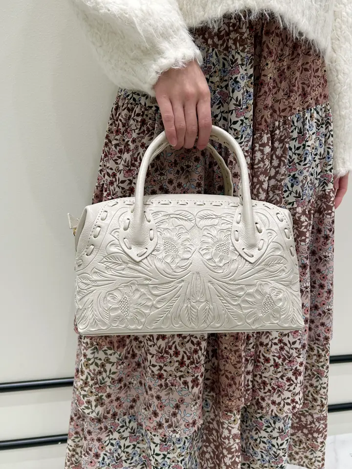 GRACE CONTINENTAL Wakazono コーディネート画像