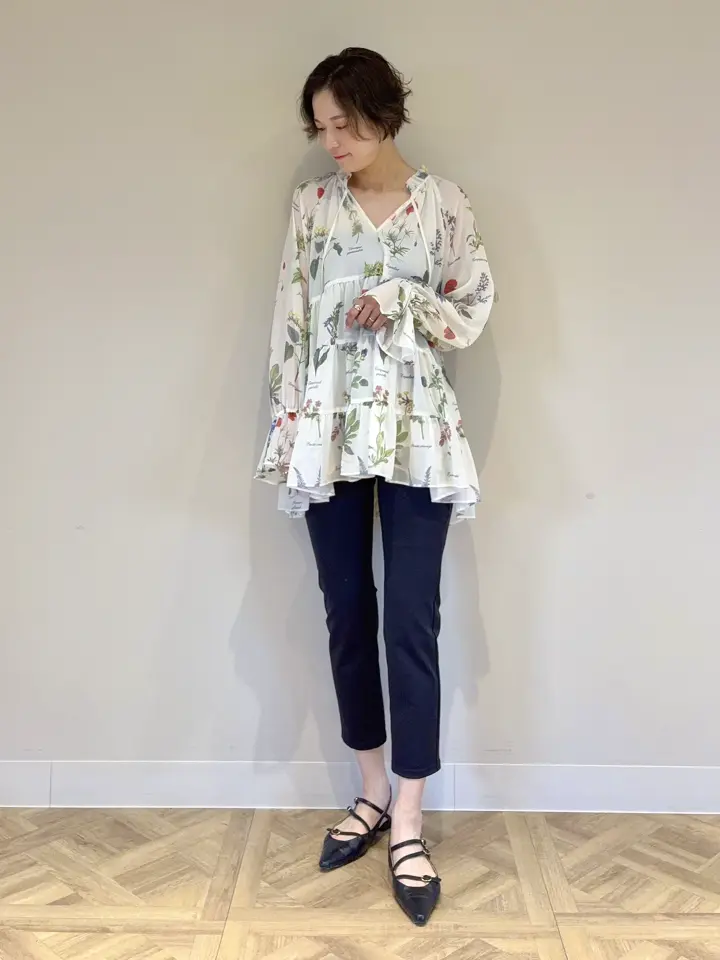 GRACE CONTINENTAL 亀田 未希 コーディネート画像