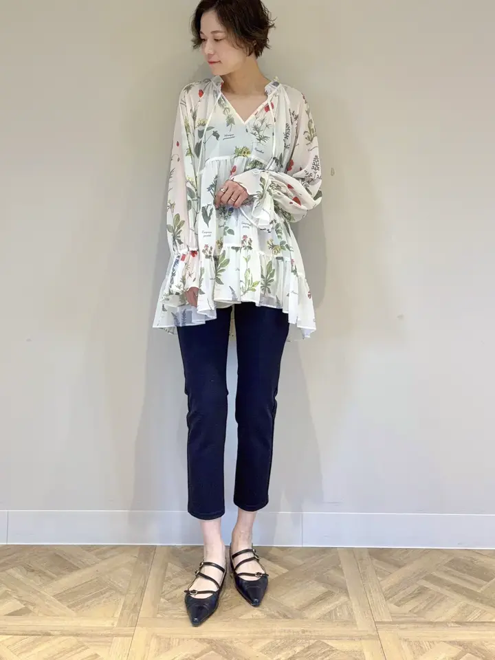 GRACE CONTINENTAL 亀田 未希 コーディネート画像