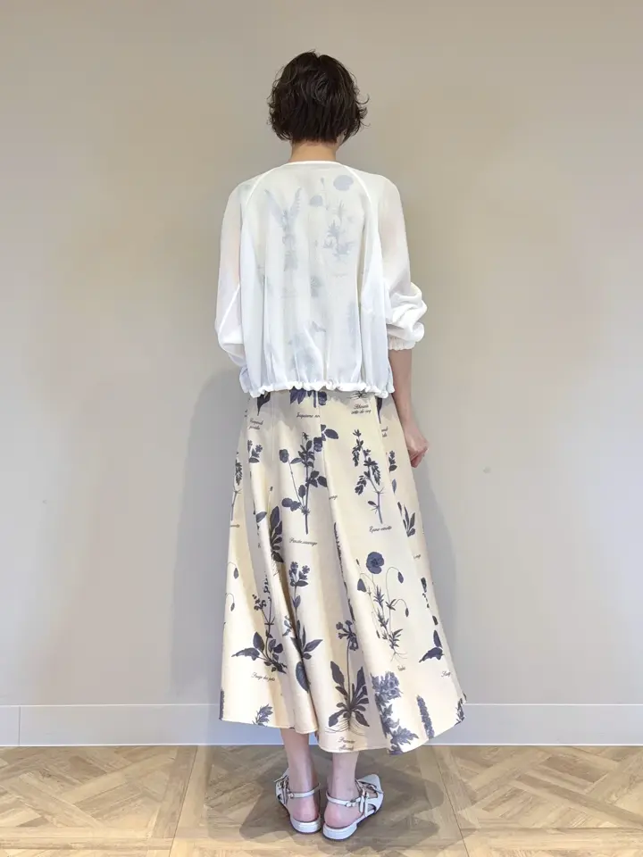 GRACE CONTINENTAL 亀田 未希 コーディネート画像