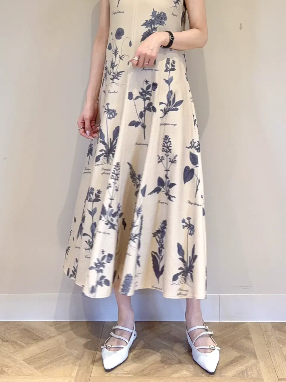 GRACE CONTINENTAL 亀田 未希 コーディネート画像