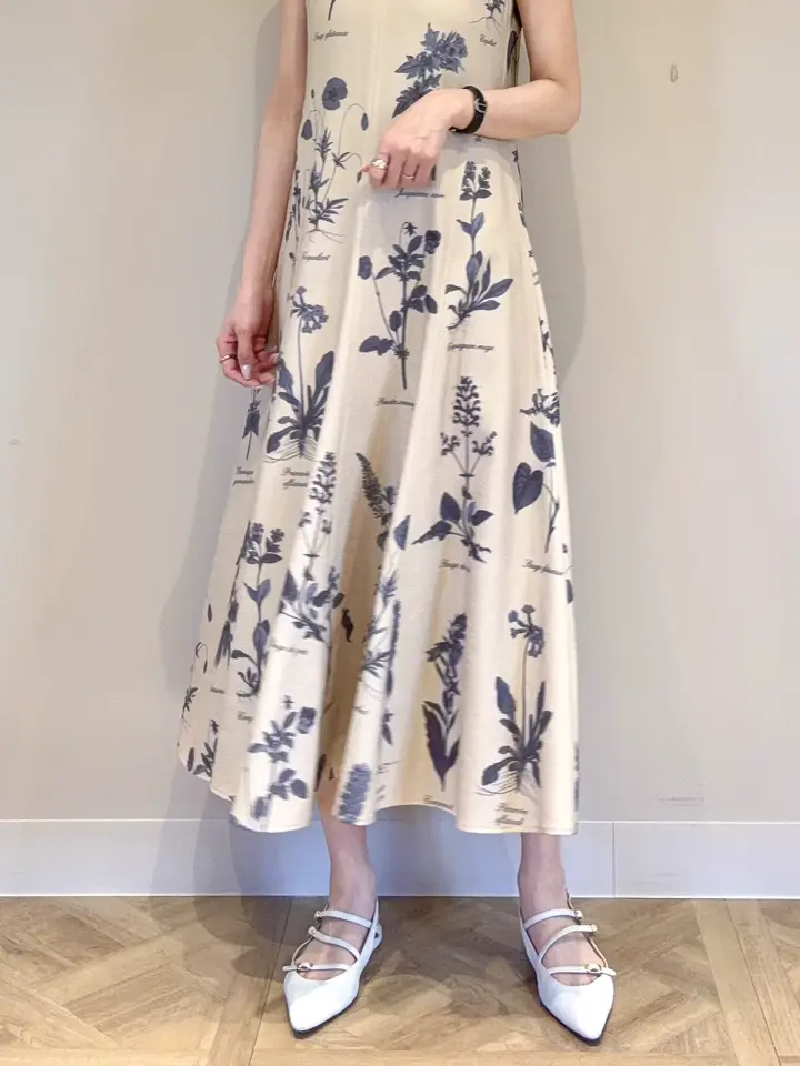 GRACE CONTINENTAL 亀田 未希 コーディネート画像