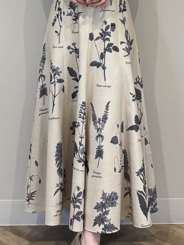 GRACE CONTINENTAL Kikuchi コーディネート画像