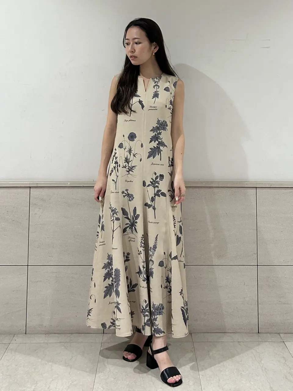 GRACE CONTINENTAL ERINA KATO コーディネート画像