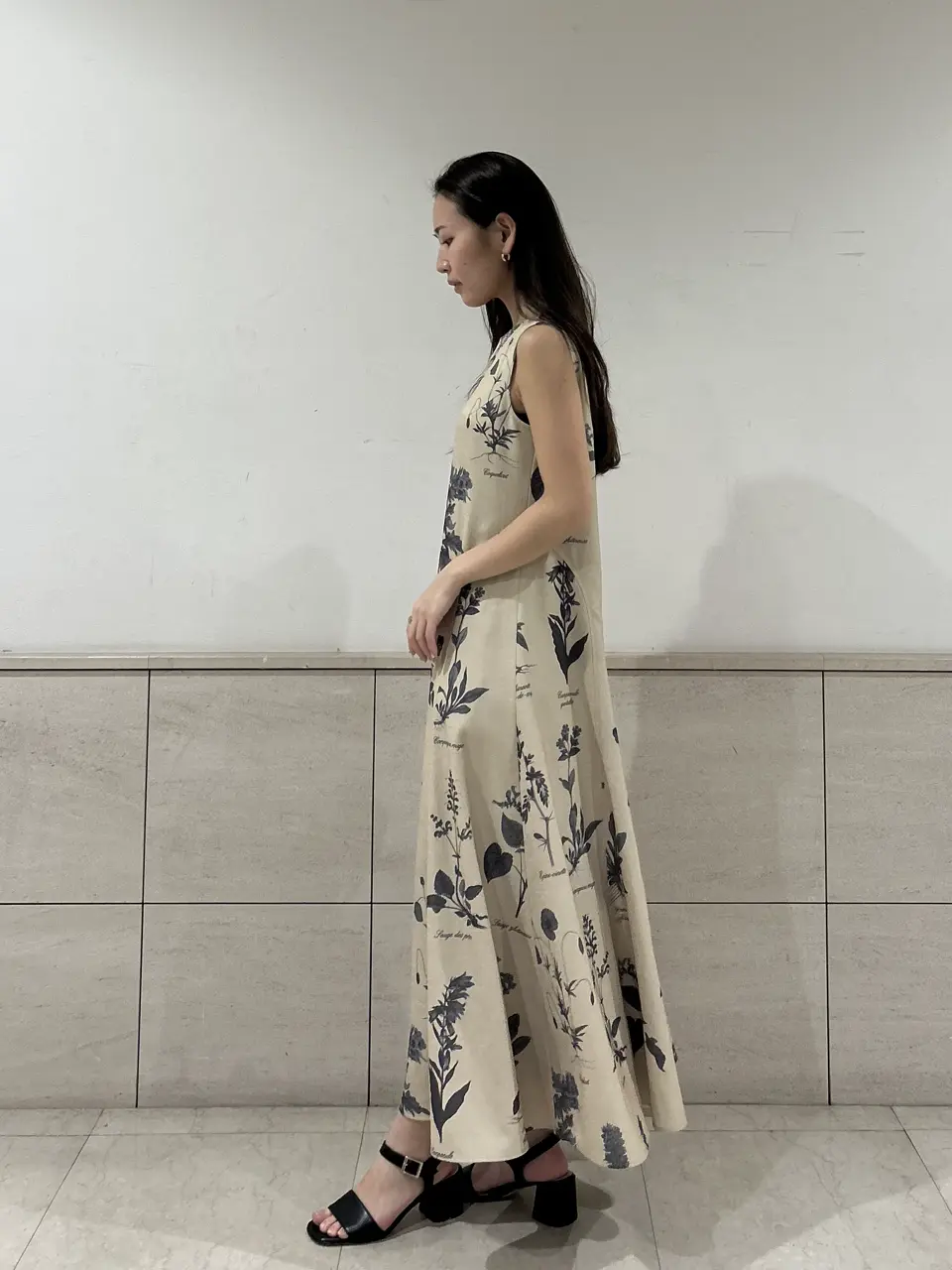 GRACE CONTINENTAL ERINA KATO コーディネート画像