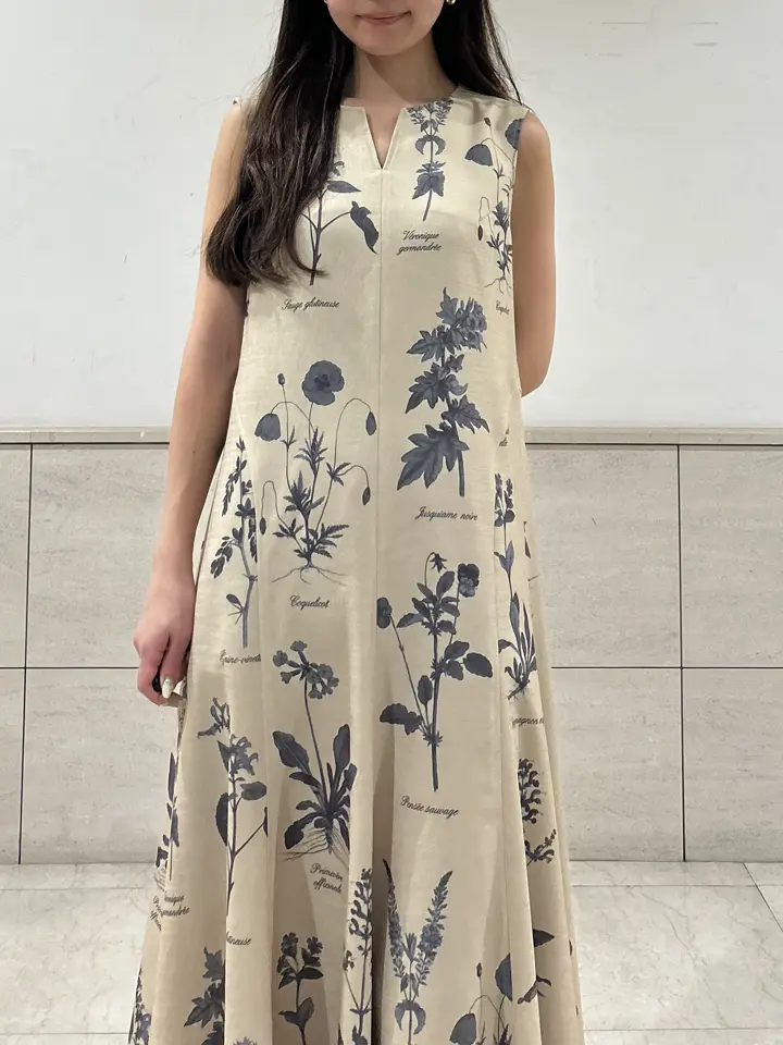 GRACE CONTINENTAL ERINA KATO コーディネート画像