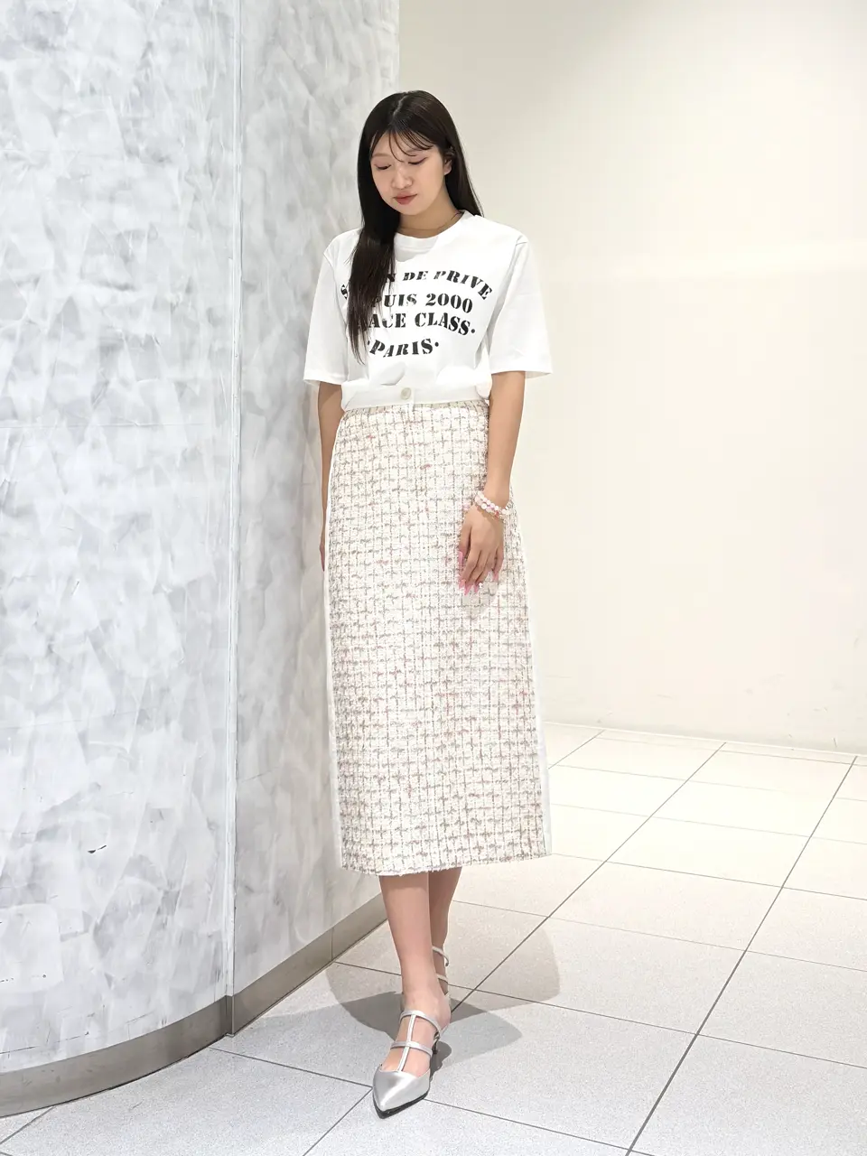  momo コーディネート画像