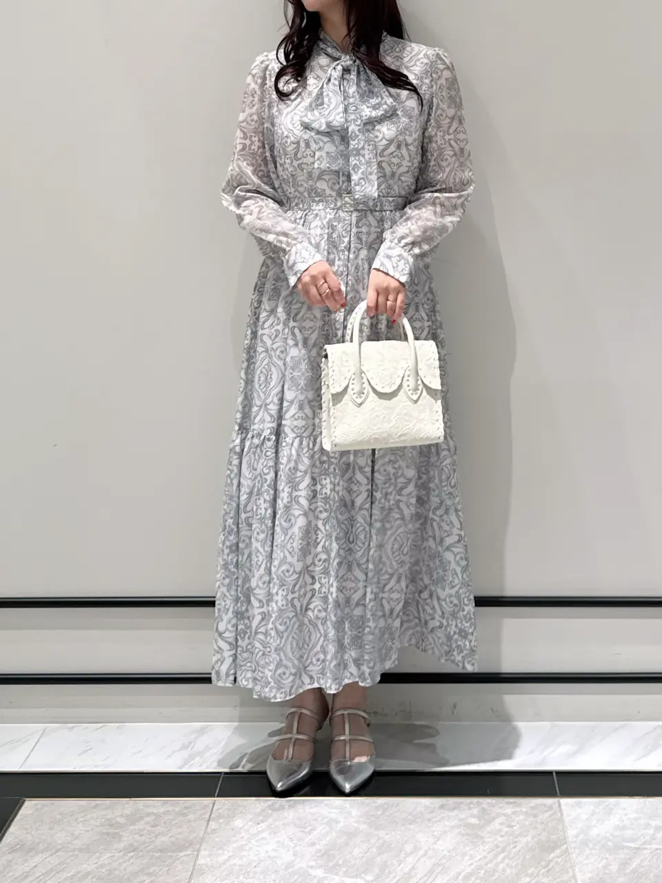 GRACE CONTINENTAL MOMOKO コーディネート画像