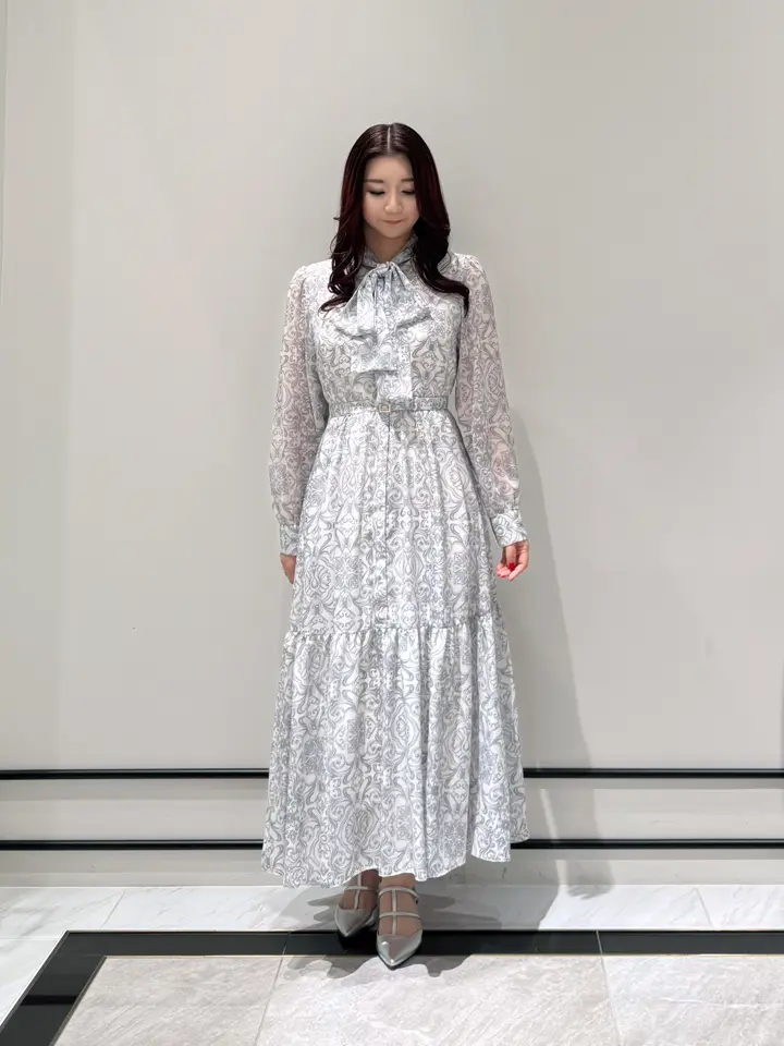 GRACE CONTINENTAL MOMOKO コーディネート画像