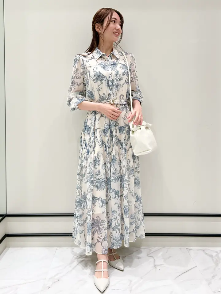 GRACE CONTINENTAL Wakazono コーディネート画像