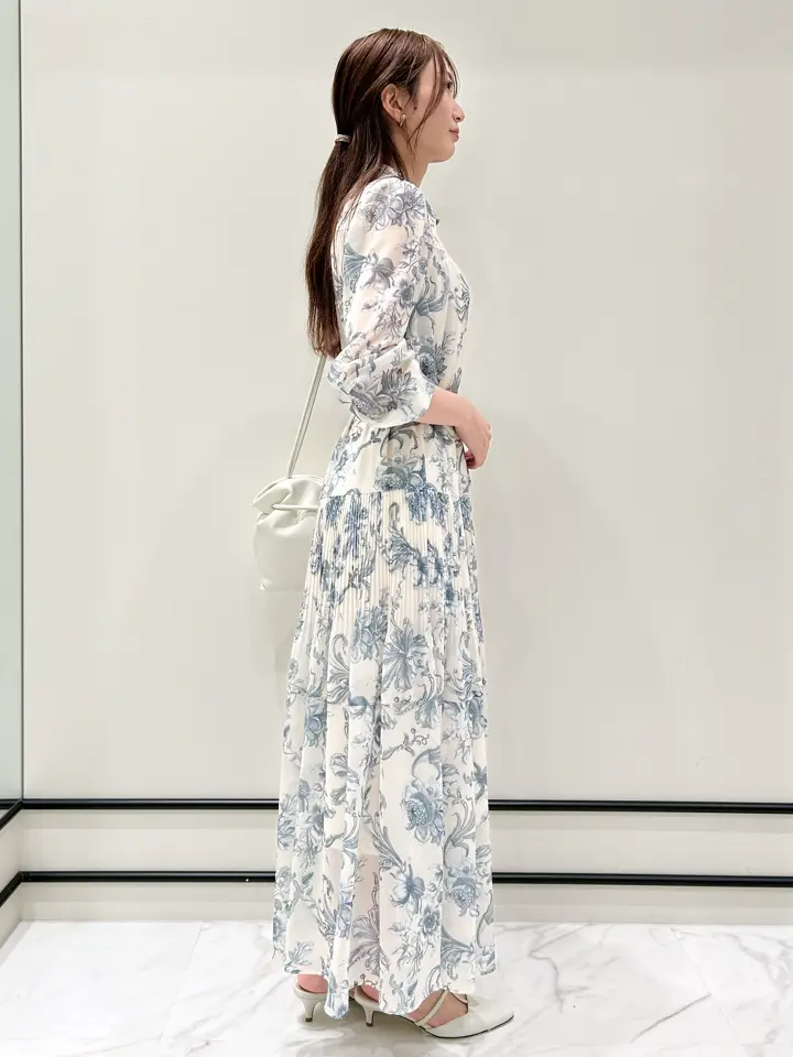 GRACE CONTINENTAL Wakazono コーディネート画像