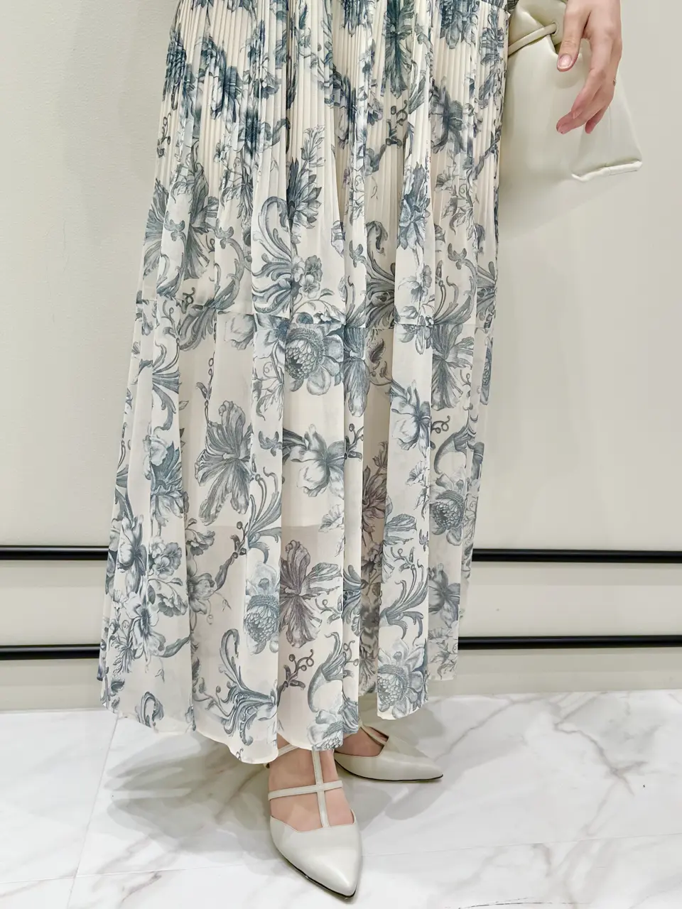 GRACE CONTINENTAL Wakazono コーディネート画像