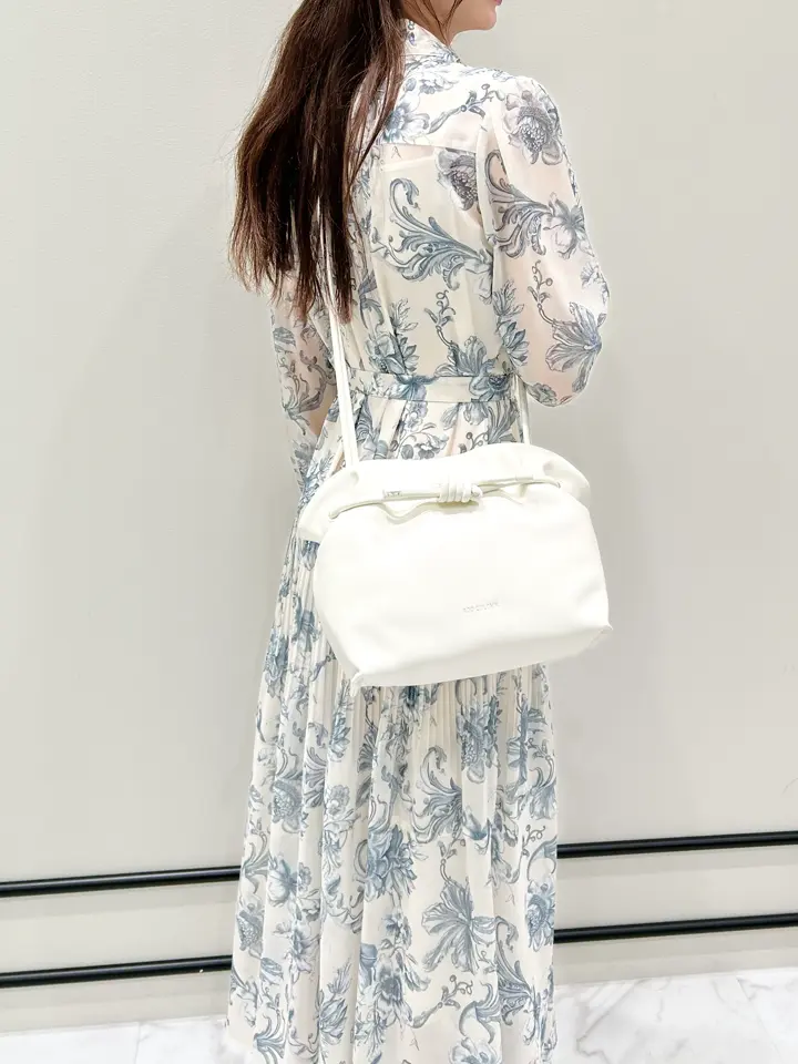 GRACE CONTINENTAL Wakazono コーディネート画像