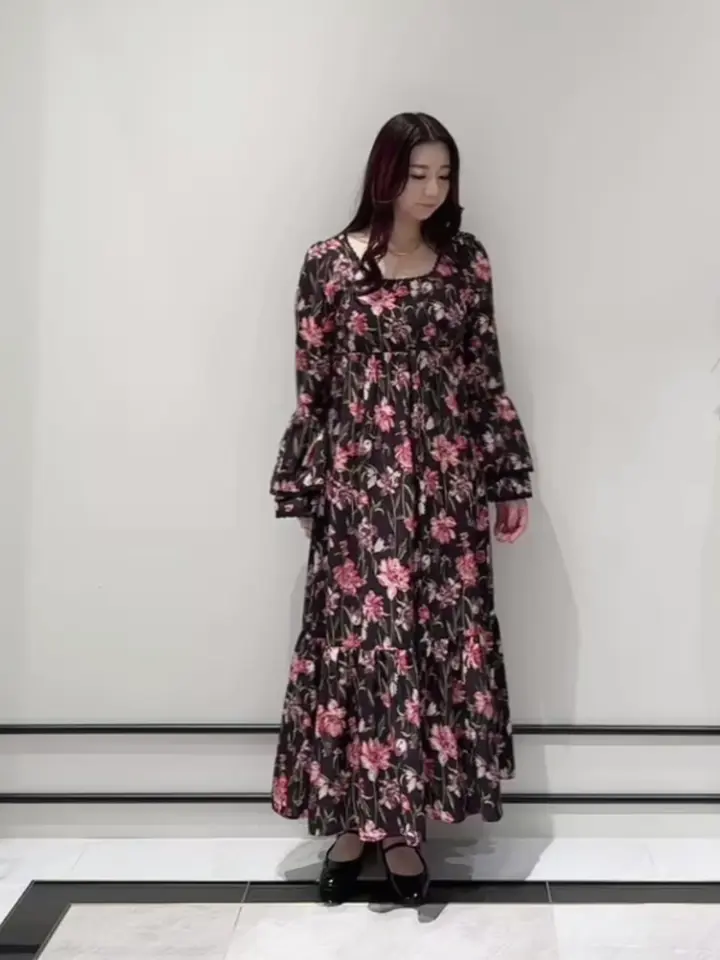 GRACE CONTINENTAL MOMOKO コーディネート画像