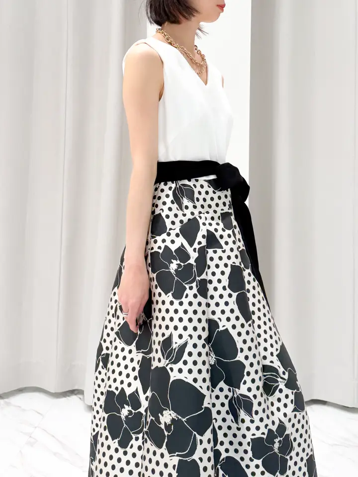 GRACE CONTINENTAL yuri コーディネート画像