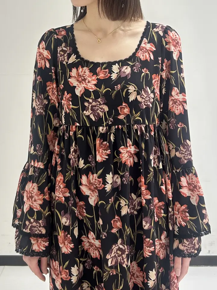 GRACE CONTINENTAL 狩野　珠季 コーディネート画像