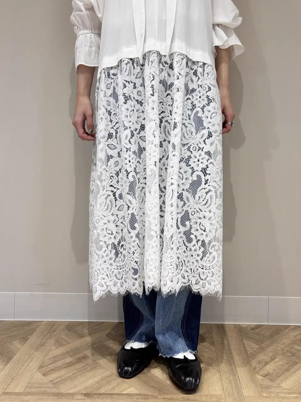 GRACE CONTINENTAL Hikaru Okada コーディネート画像