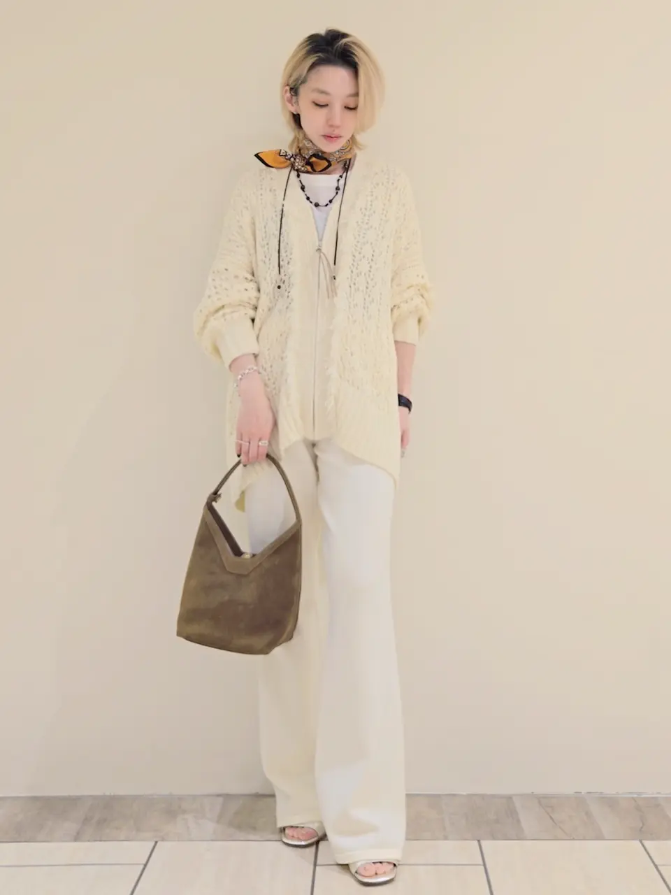  isono yui コーディネート画像