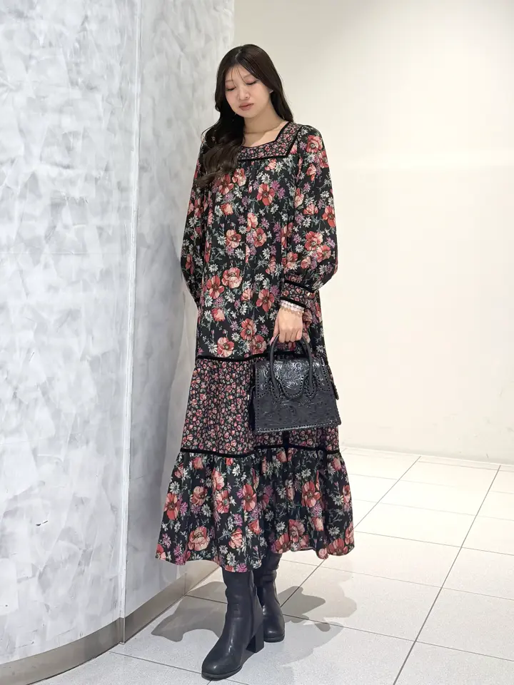 GRACE CONTINENTAL momo コーディネート画像