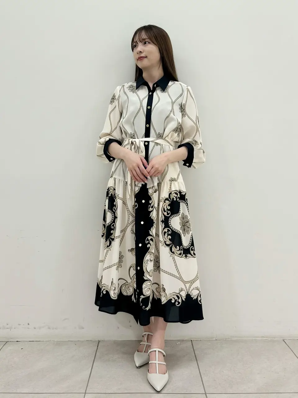 GRACE CONTINENTAL Miu Akamatsu コーディネート画像