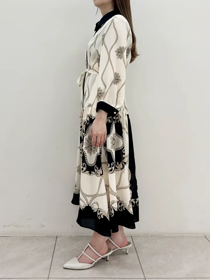 GRACE CONTINENTAL Miu Akamatsu コーディネート画像