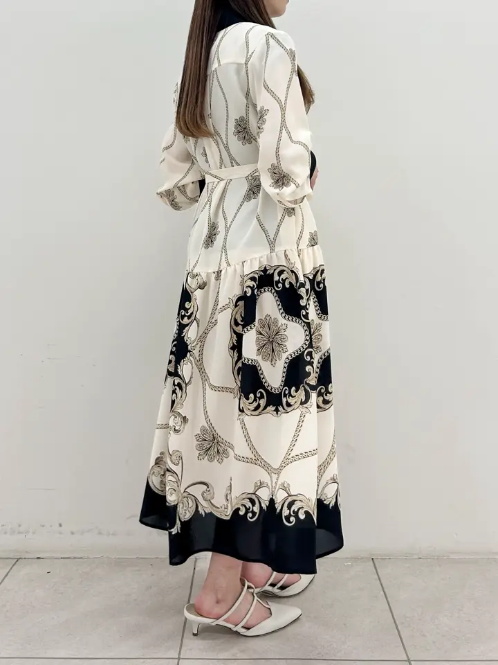 GRACE CONTINENTAL Miu Akamatsu コーディネート画像