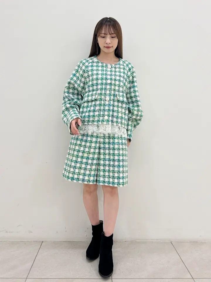 GRACE CONTINENTAL Miu Akamatsu コーディネート画像