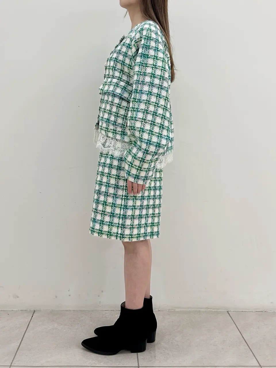 GRACE CONTINENTAL Miu Akamatsu コーディネート画像