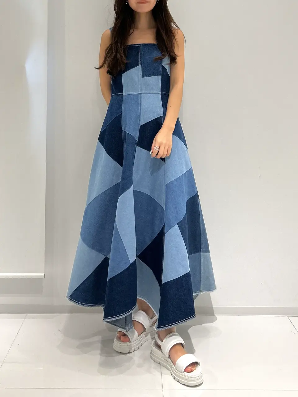  ERINA KATO コーディネート画像