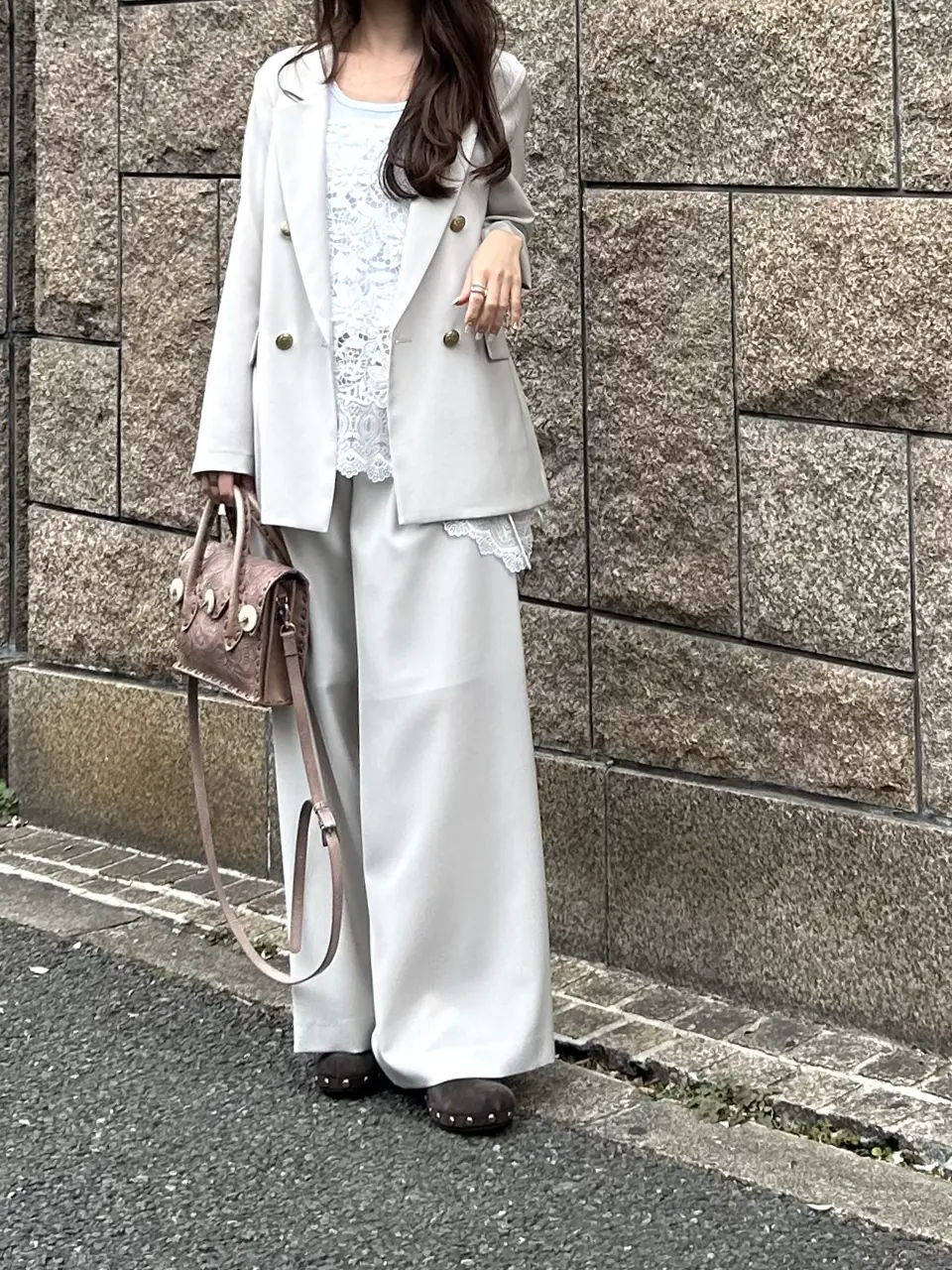 GRACE CONTINENTAL ERINA KATO コーディネート画像