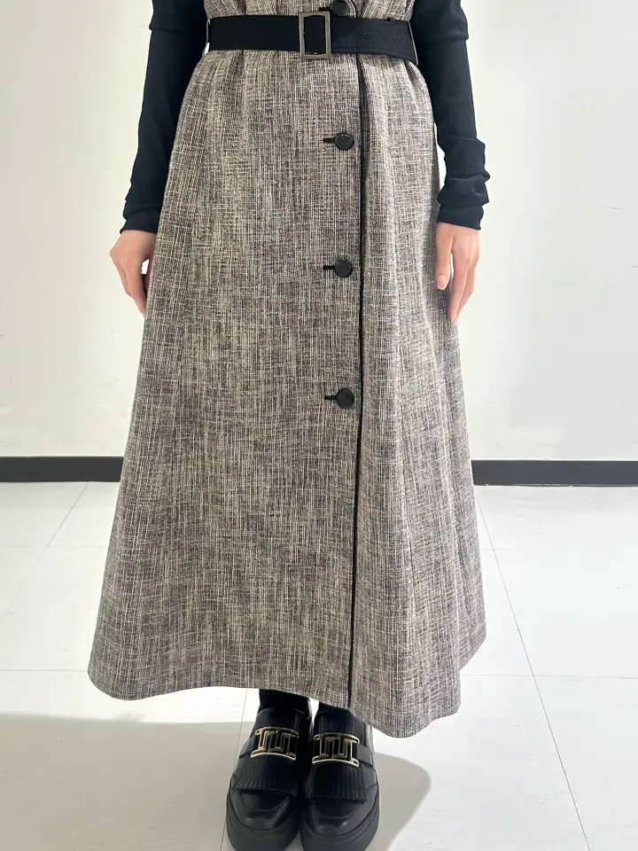 GRACE CONTINENTAL 狩野　珠季 コーディネート画像