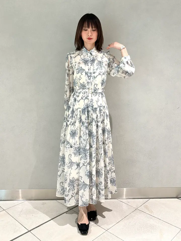 GRACE CONTINENTAL Kogane. コーディネート画像