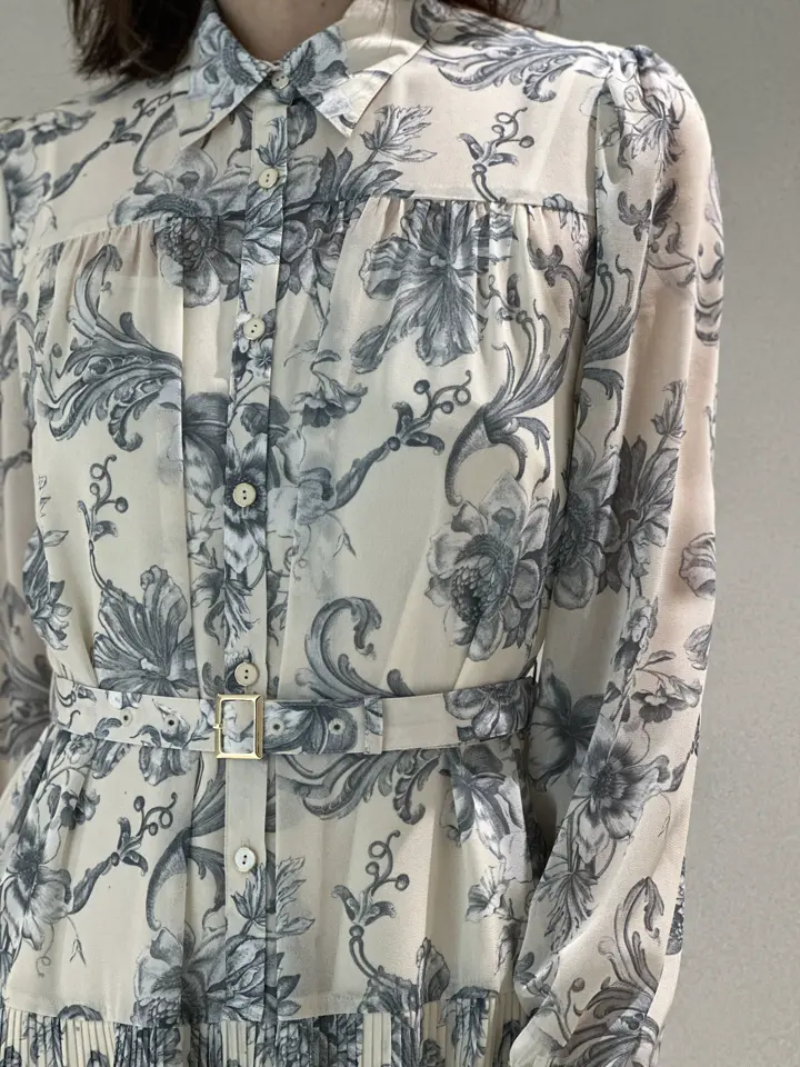 GRACE CONTINENTAL Kogane. コーディネート画像