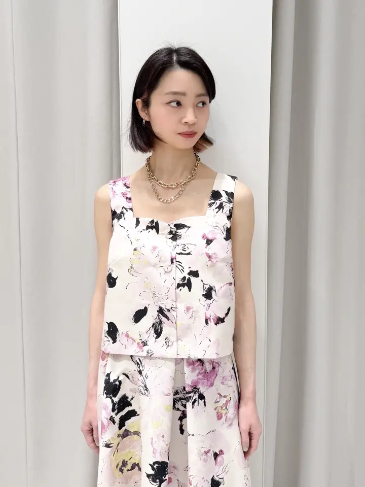 GRACE CONTINENTAL yuri コーディネート画像