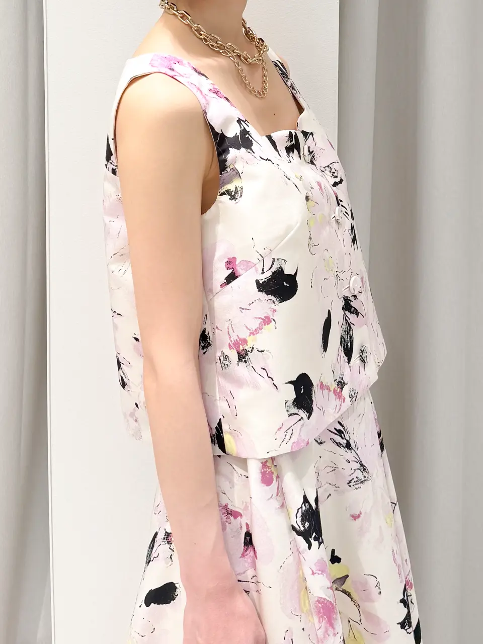 GRACE CONTINENTAL yuri コーディネート画像