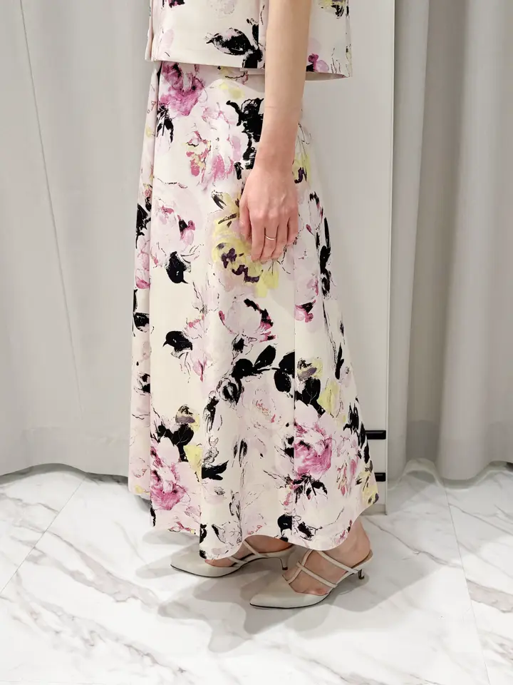 GRACE CONTINENTAL yuri コーディネート画像