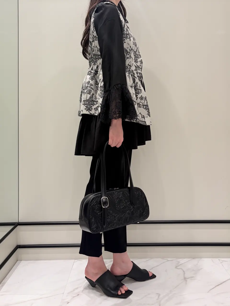 GRACE CONTINENTAL Hotei コーディネート画像