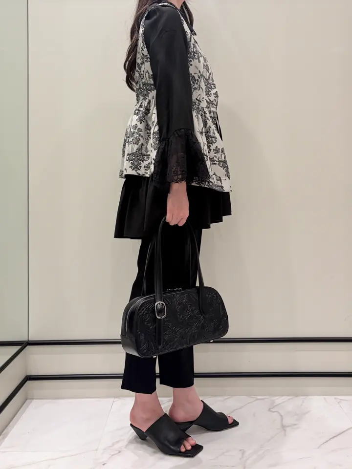 GRACE CONTINENTAL Hotei コーディネート画像