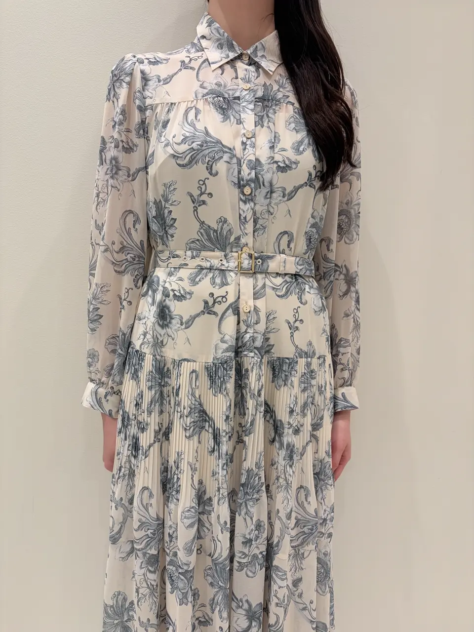 GRACE CONTINENTAL Hotei コーディネート画像