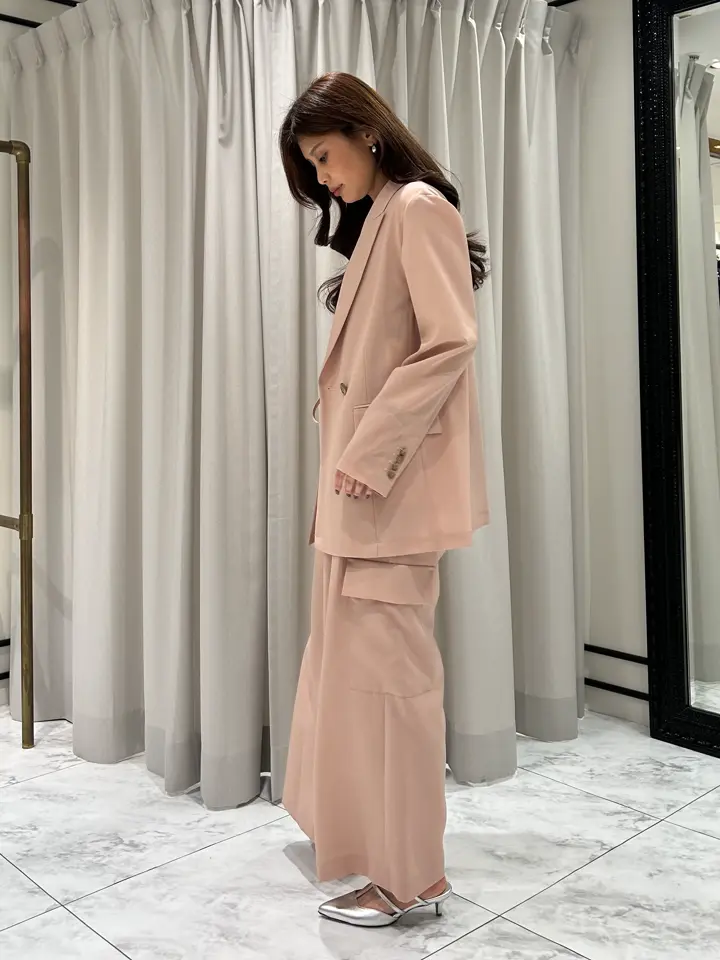 GRACE CONTINENTAL 志田　悠 コーディネート画像