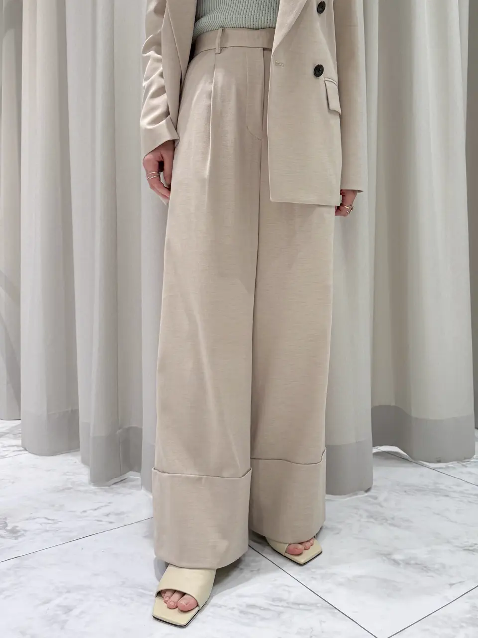 GRACE CONTINENTAL Adachi コーディネート画像