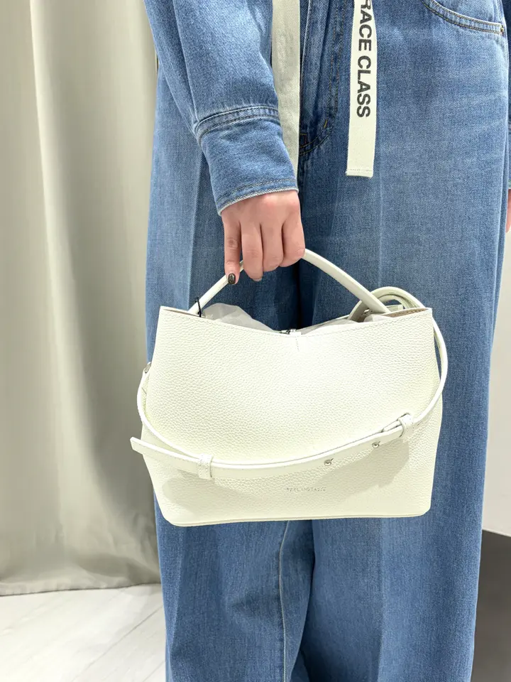 GRACE CONTINENTAL kobayashi コーディネート画像