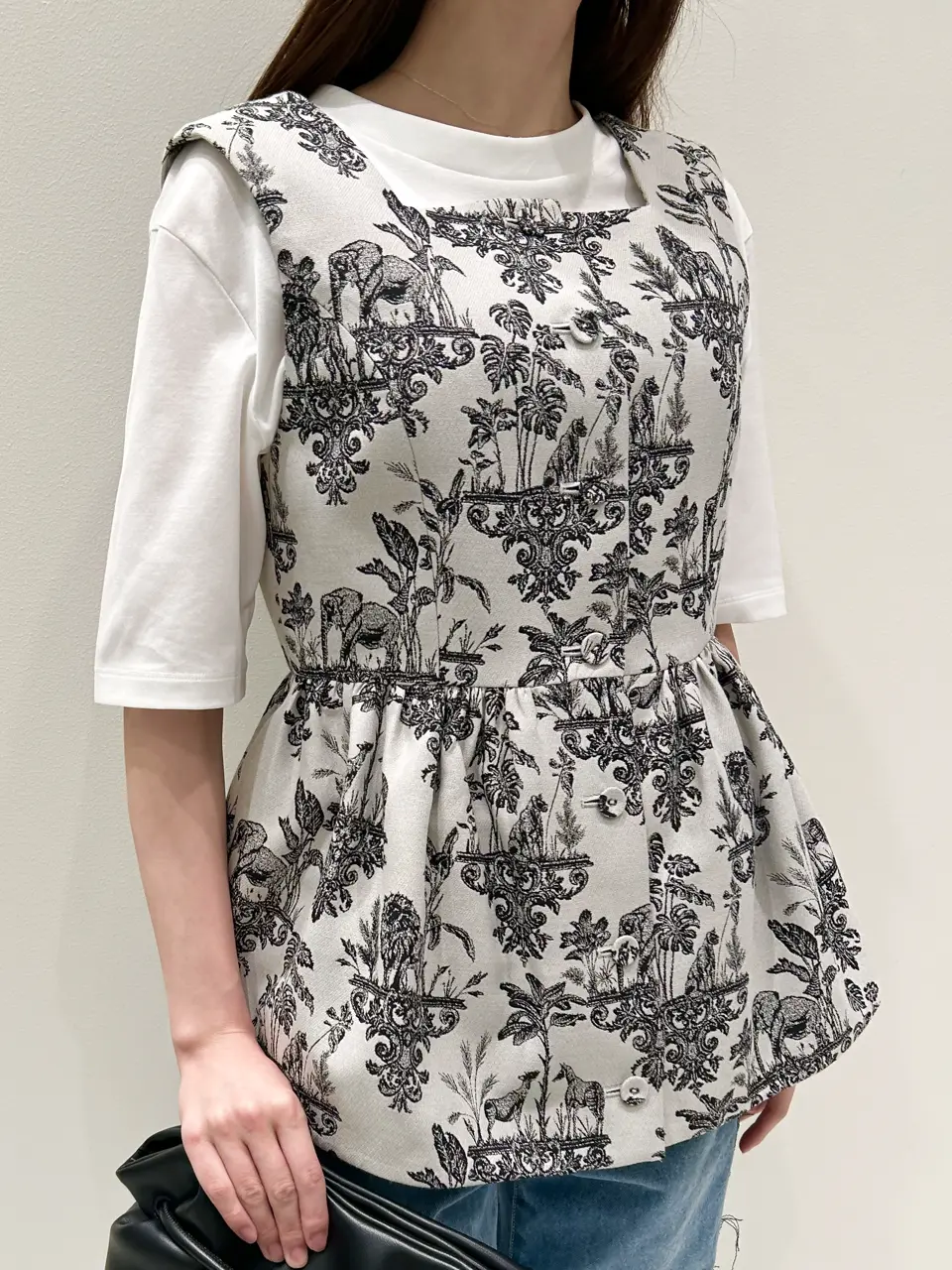 GRACE CONTINENTAL Wakazono コーディネート画像