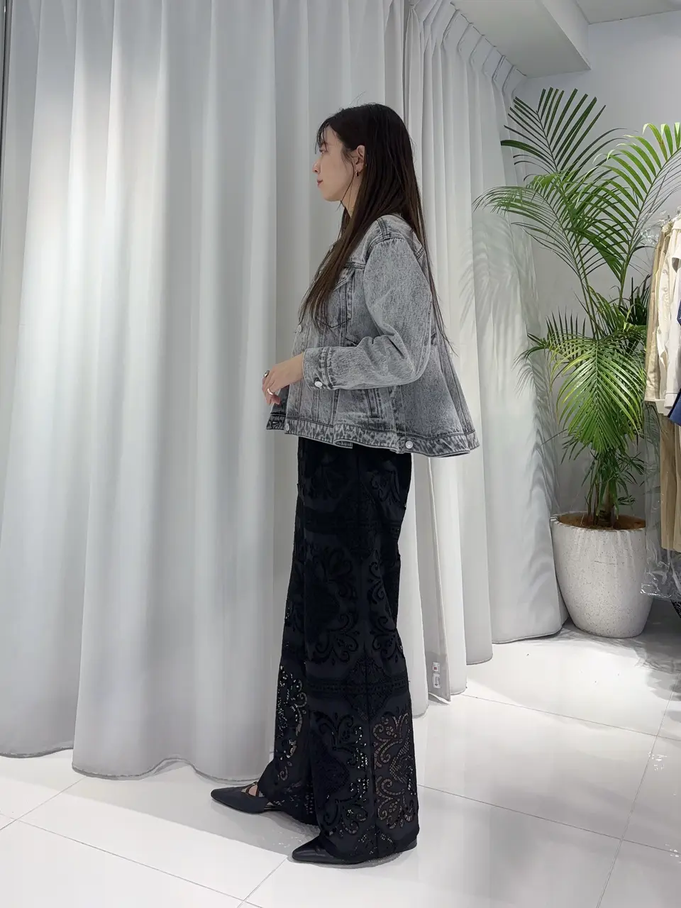 GRACE CONTINENTAL Hikaru Okada コーディネート画像